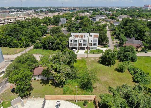 Property at 2110 Sauer St, Houston, TX 77004