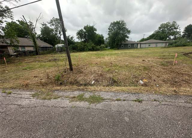 Property at 310 Bolden St, Houston, TX 77029