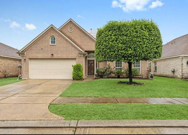 Property at 914 Spring Heights Dr, Spring, TX 77373, 4 beds, 2.5 baths