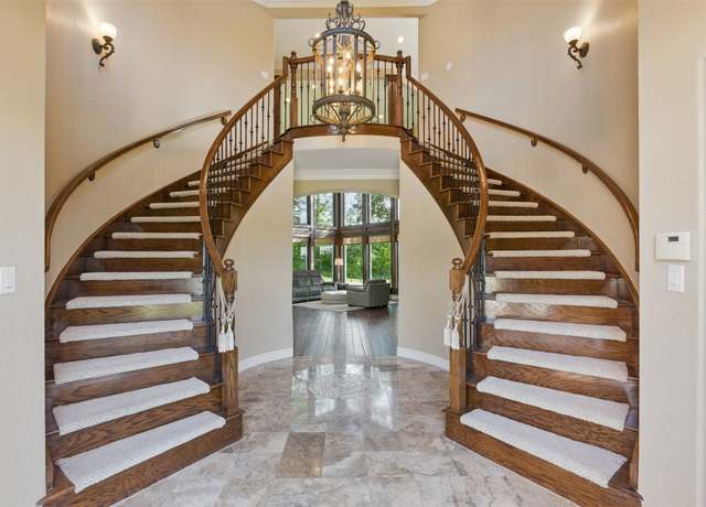 Property at 90 Greenview St, Montgomery, TX 77356, 4 beds, 3.5 baths