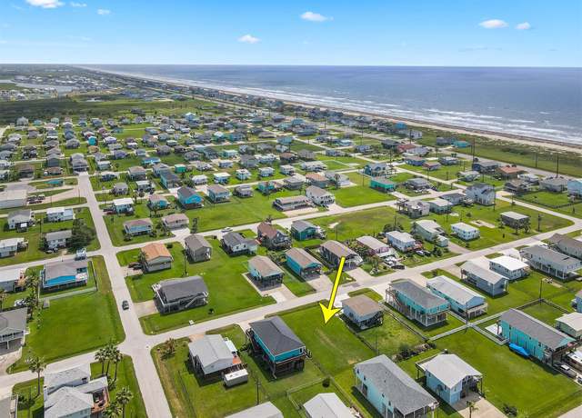 Property at 4126 Jackson St, Galveston, TX 77554