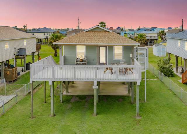 Property at 433 Seabean St, Surfside Beach, TX 77541, 3 beds, 2 baths