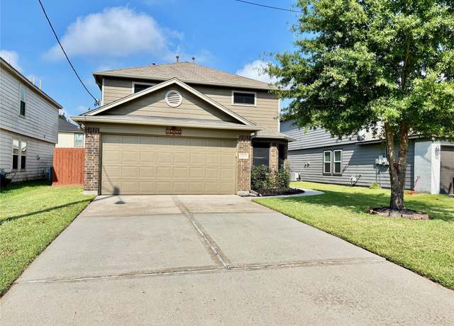 Property at 16766 N Blue Jay Dr, Conroe, TX 77385, 4 beds, 2.5 baths