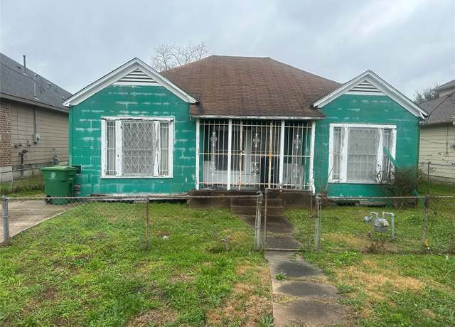 Property at 8110 Gladstone St, Houston, TX 77051, 3 beds, 1 bath