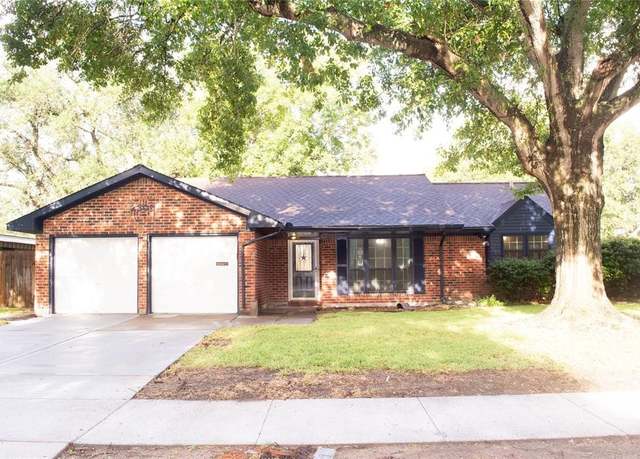 Property at 2309 Cedar St, Pearland, TX 77581, 3 beds, 2 baths