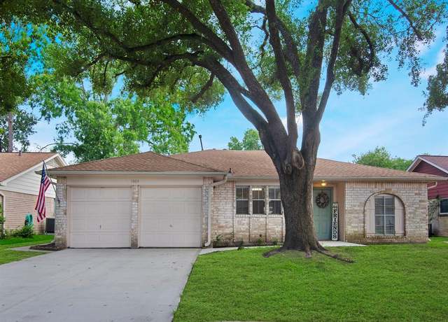 Property at 16414 Cavendish Dr, Houston, TX 77059, 3 beds, 2 baths