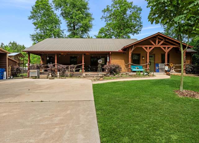Property at 836 Hickory Lk, Livingston, TX 77351, 2 beds, 2 baths