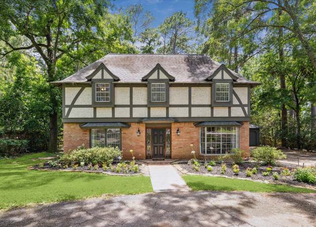 Property at 113 Broken Bough Ln, Conroe, TX 77304, 4 beds, 2.5 baths