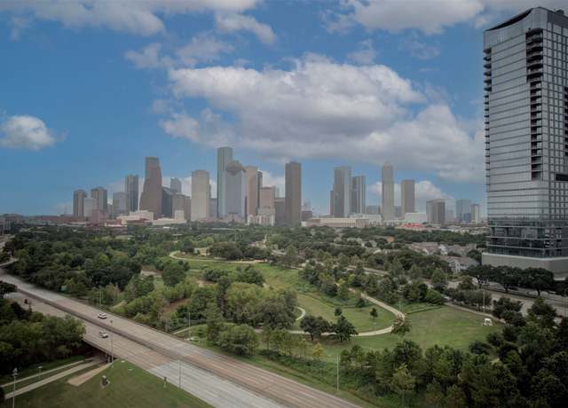 Property at 102 Arnold St, Houston, TX 77007