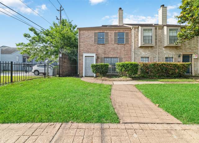 Property at 9901 Sharpcrest St Unit A5, Houston, TX 77036, 2 beds, 2.5 baths