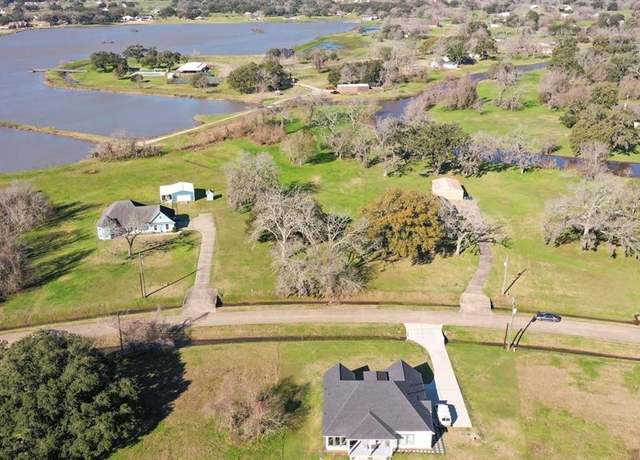 Property at 608 Wagon Wheel Trl, Angleton, TX 77515