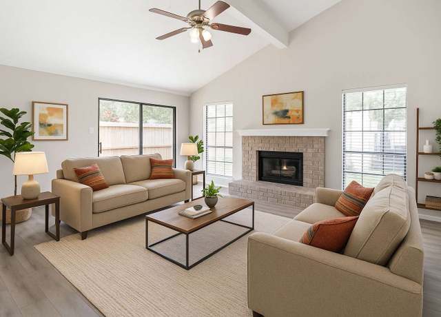 Property at 14126 Highcroft Dr, Houston, TX 77077, 3 beds, 2.5 baths
