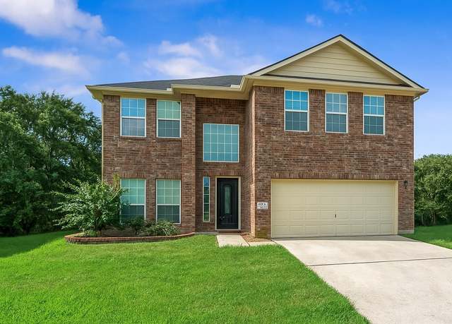 Property at 1815 Northampton Dr, Conroe, TX 77303, 5 beds, 2.5 baths
