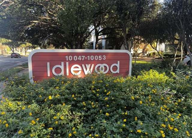 Property at 10047 Westpark Dr #80, Houston, TX 77042, 2 beds, 2 baths