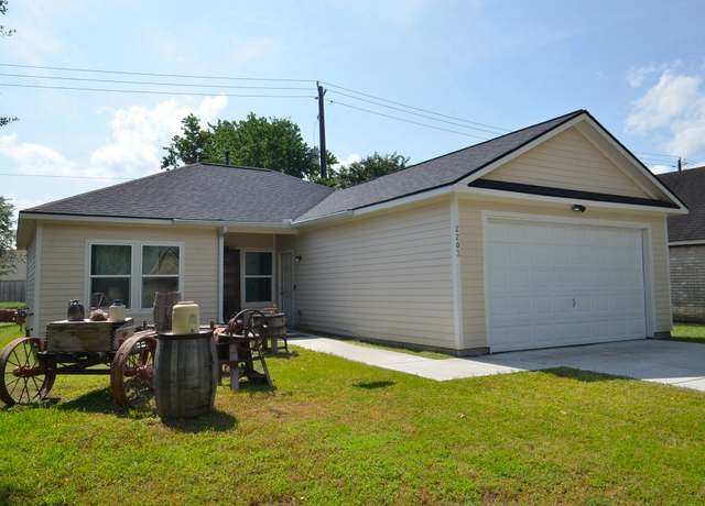 Property at 2203 Westwood Dr, Stafford, TX 77477, 2 beds, 1 bath