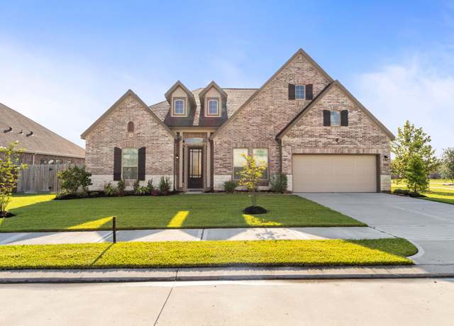 Property at 15306 Lake Front Dr, Mont Belvieu, TX 77523, 4 beds, 3 baths