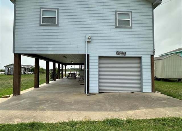 Property at 822 Seagull Rd, Sargent, TX 77414, 3 beds, 2 baths