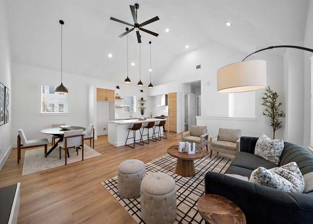 Property at 845 Elkhart St Unit D, Houston, TX 77091, 3 beds, 2.5 baths