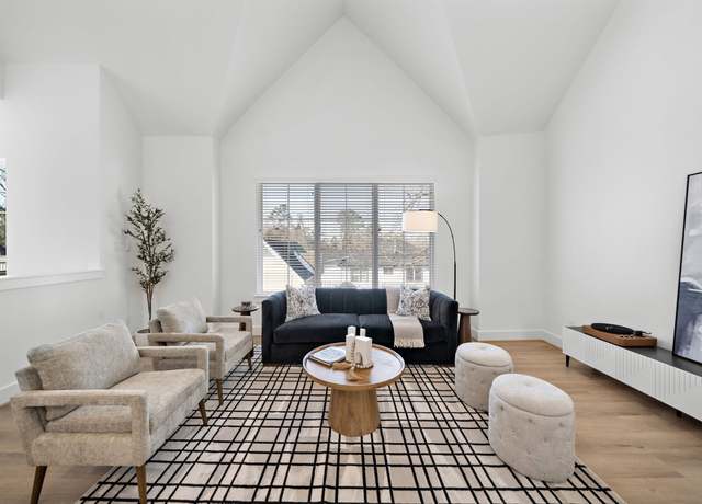 Property at 845 Elkhart St Unit D, Houston, TX 77091, 3 beds, 2.5 baths