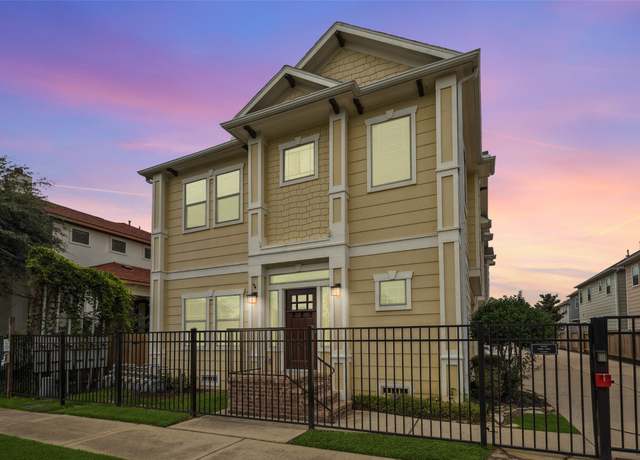 Property at 1761 W 24th St, Houston, TX 77008, 2 beds, 2 baths