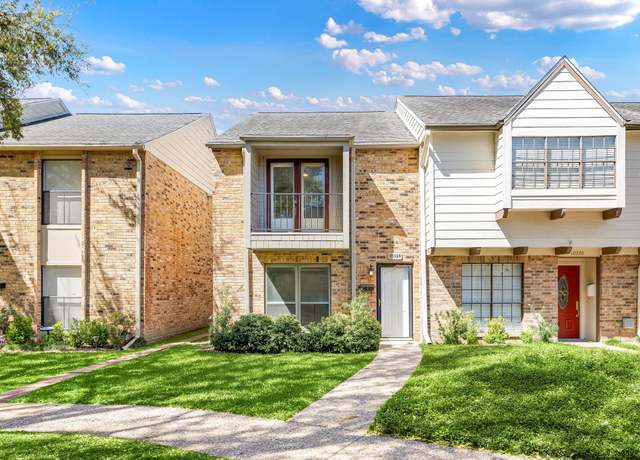 Property at 10328 Longmont Dr Unit 47/1, Houston, TX 77042, 2 beds, 2.5 baths