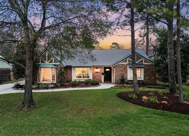 Property at 10154 Whiteside Ln, Houston, TX 77043, 3 beds, 2 baths