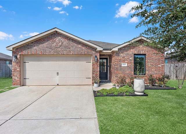 Property at 2421 Nautica Terrace Dr, La Marque, TX 77568, 3 beds, 2 baths