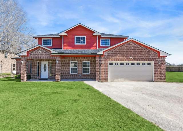 Property at 2631 Front St, Fresno, TX 77545, 6 beds, 3.5 baths