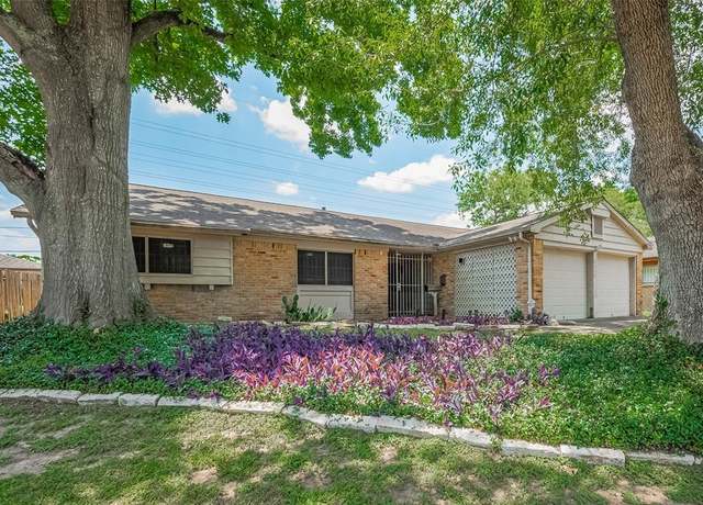 Property at 7230 Redding Rd, Houston, TX 77036, 4 beds, 2 baths