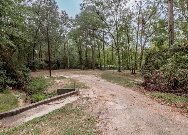 Property at 525 Canadian Dr, Trinity, TX 75862