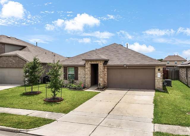 Property at 8107 Tamarind Ln, Baytown, TX 77521, 4 beds, 2 baths