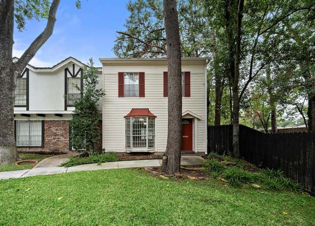 Property at 9650 Westview Dr, Houston, TX 77055, 2 beds, 2.5 baths