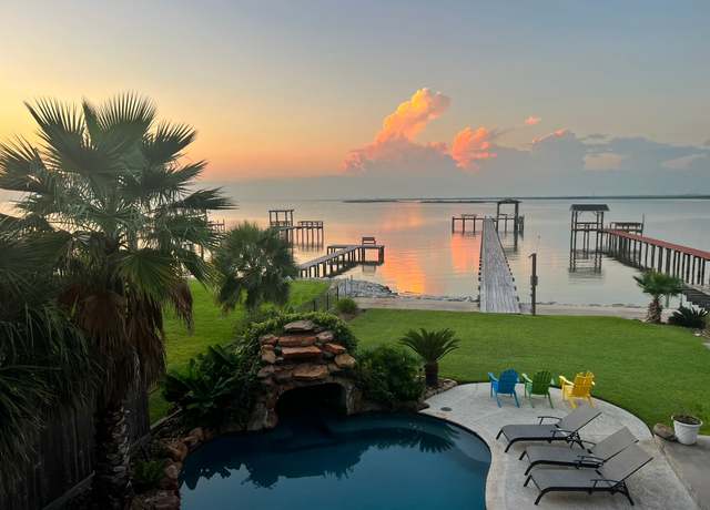 Property at 1623 Dick Bay Dr, San Leon, TX 77539, 3 beds, 2.5 baths