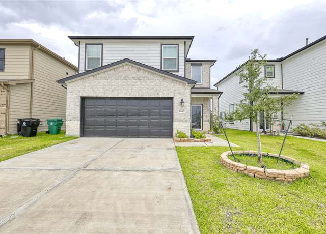 Property at 10725 Bancroft Park Ln, Houston, TX 77075, 4 beds, 2.5 baths