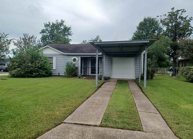 Property at 2490 Overbrook Ln, Beaumont, TX 77703, 2 beds, 1 bath