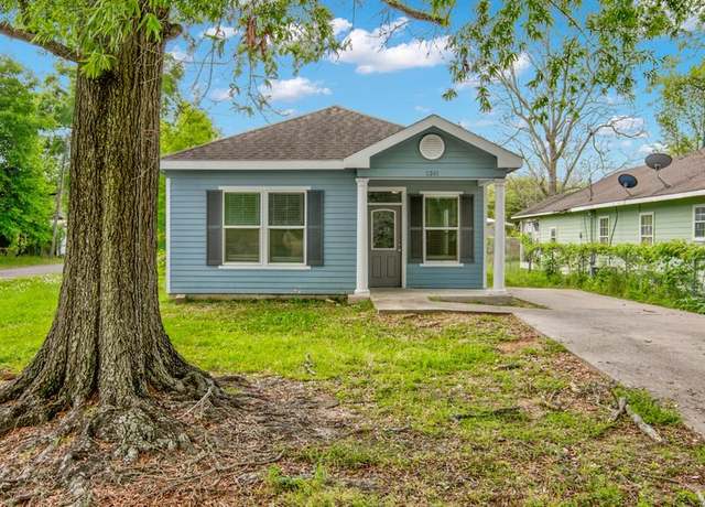 Property at 2245 Wilson St, Beaumont, TX 77703, 3 beds, 2 baths