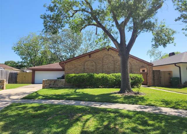 Property at 15707 Sea Liner Dr, Houston, TX 77062, 3 beds, 2 baths