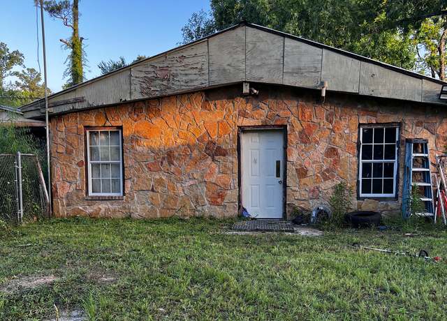 Property at 21548 Ruth Dr, New Caney, TX 77357, 3 beds, 1 bath