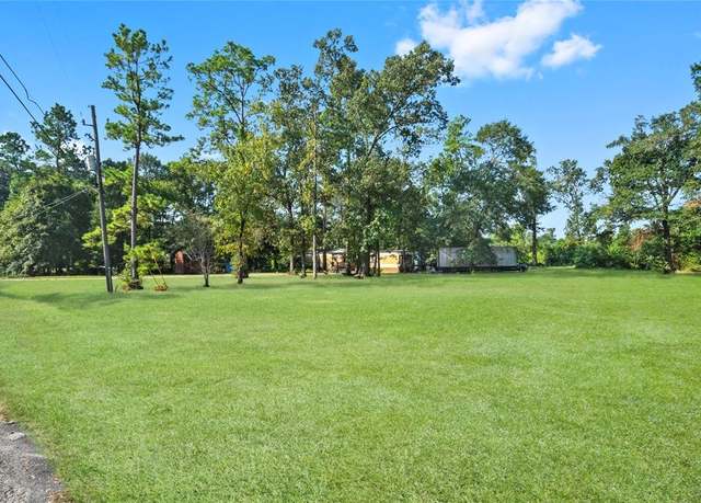Property at 18900 Deer Glen Dr, Conroe, TX 77302