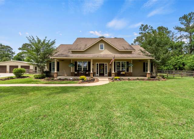 Property at 30710 N Holly Oaks Cir, Magnolia, TX 77355, 4 beds, 4.5 baths