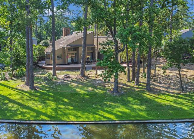 Property at 3142 E Lake Crescent Dr, Kingwood, TX 77339, 3 beds, 2 baths