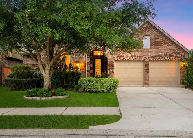 Property at 10938 Glenrothers Dr, Richmond, TX 77407, 4 beds, 3 baths