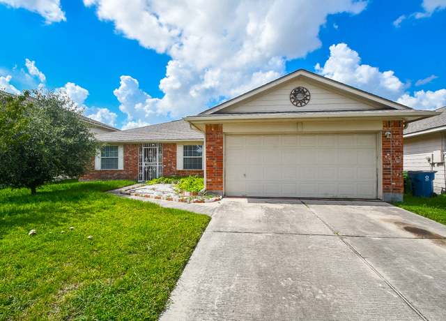 Property at 7926 Westington Ln, Houston, TX 77040, 3 beds, 2 baths
