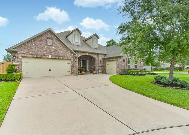 Property at 2103 Matagorda Ln, Friendswood, TX 77546, 4 beds, 3 baths