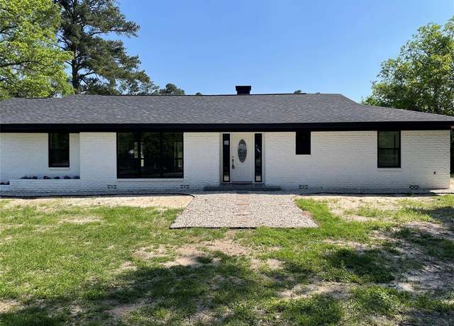 Property at 123 W Main St, Kennard, TX 75847, 3 beds, 2 baths