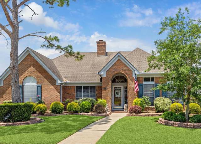 Property at 2419 Londonderry Dr, Pearland, TX 77581, 4 beds, 2 baths