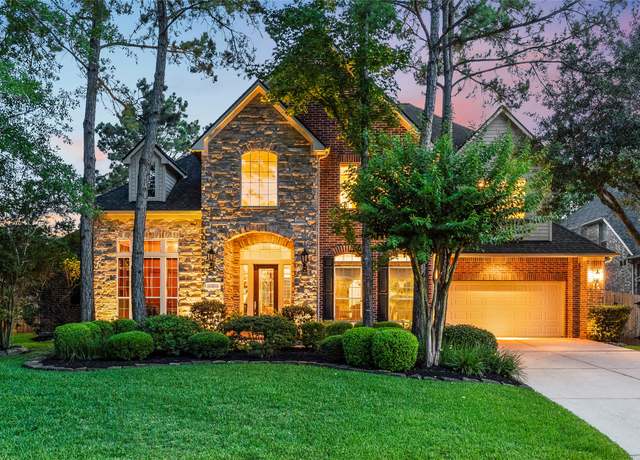 Property at 7 N Bantam Woods Dr, The Woodlands, TX 77382, 5 beds, 3.5 baths
