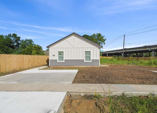 Property at 1026 Theresa St, Houston, TX 77051, 3 beds, 2 baths