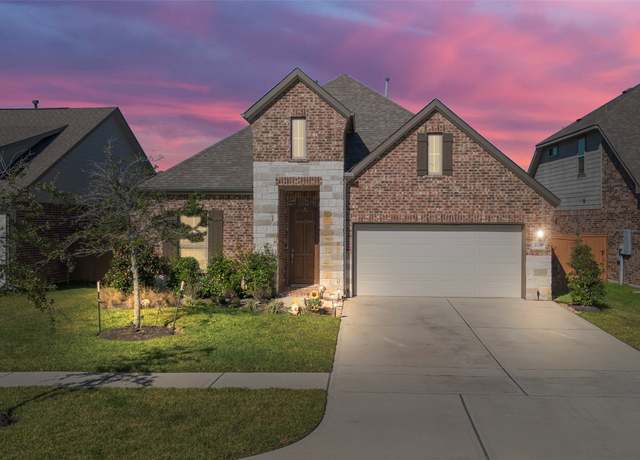 Property at 2527 Bayrose Dr, Texas City, TX 77568, 4 beds, 3 baths