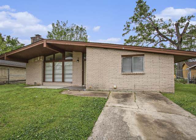 Property at 9206 Woodlyn Rd, Houston, TX 77078, 4 beds, 1.5 baths